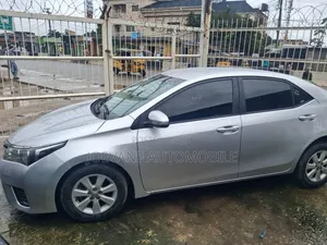Toyota Corolla 2016 Silver