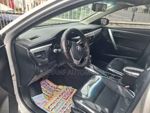 Toyota Corolla 2016 Silver