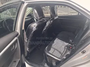 Toyota Corolla 2016 Silver