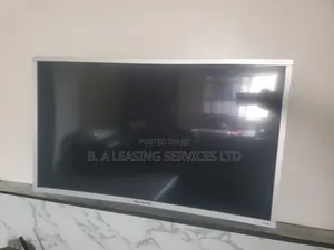 32" Polystar Curve HD Smart TV