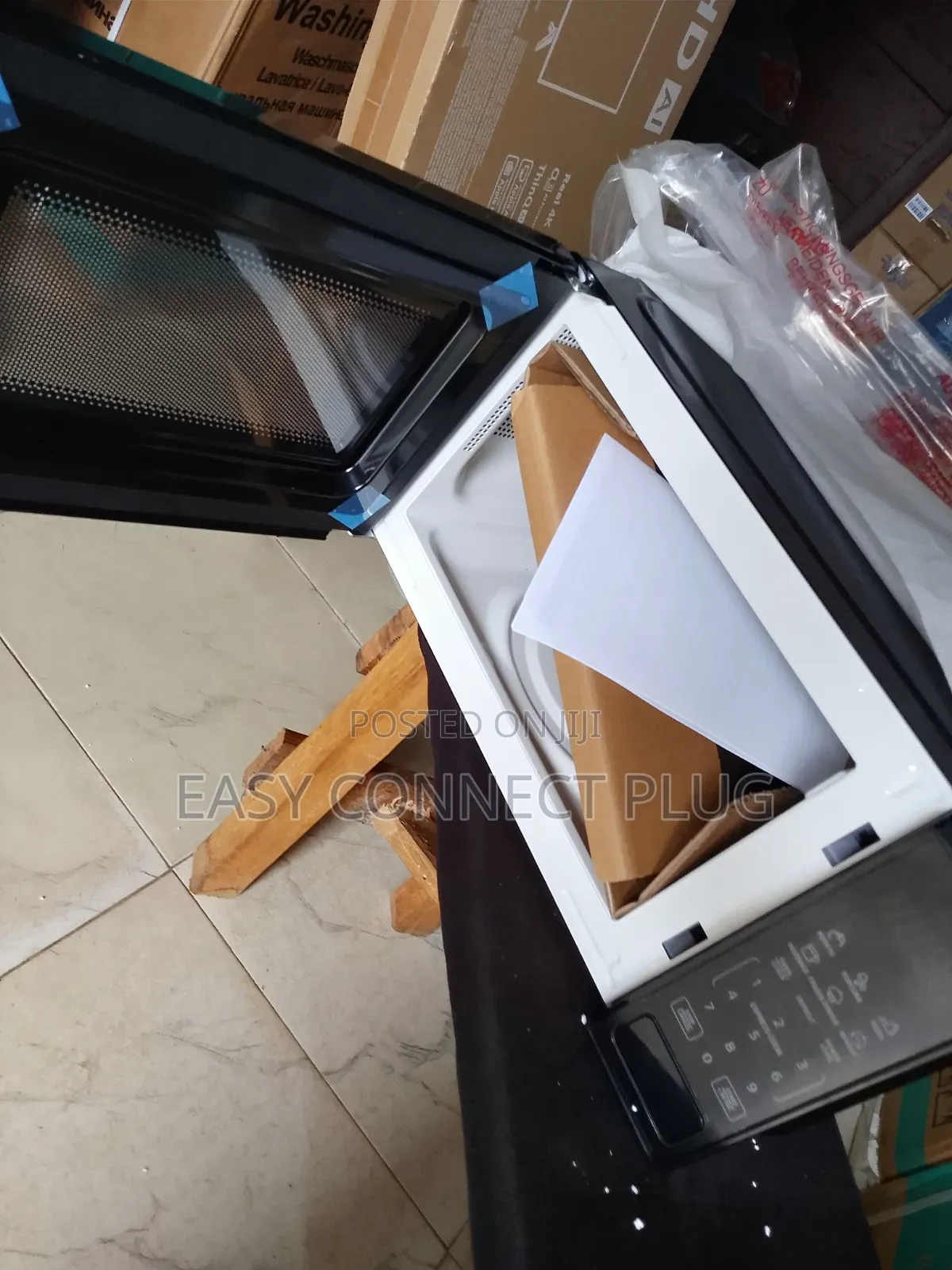 Standard 20L Microwave Oven (Digital), Black.