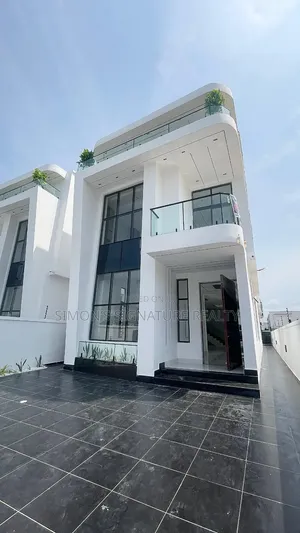 5bdrm Duplex in Orchid, Chevron for sale