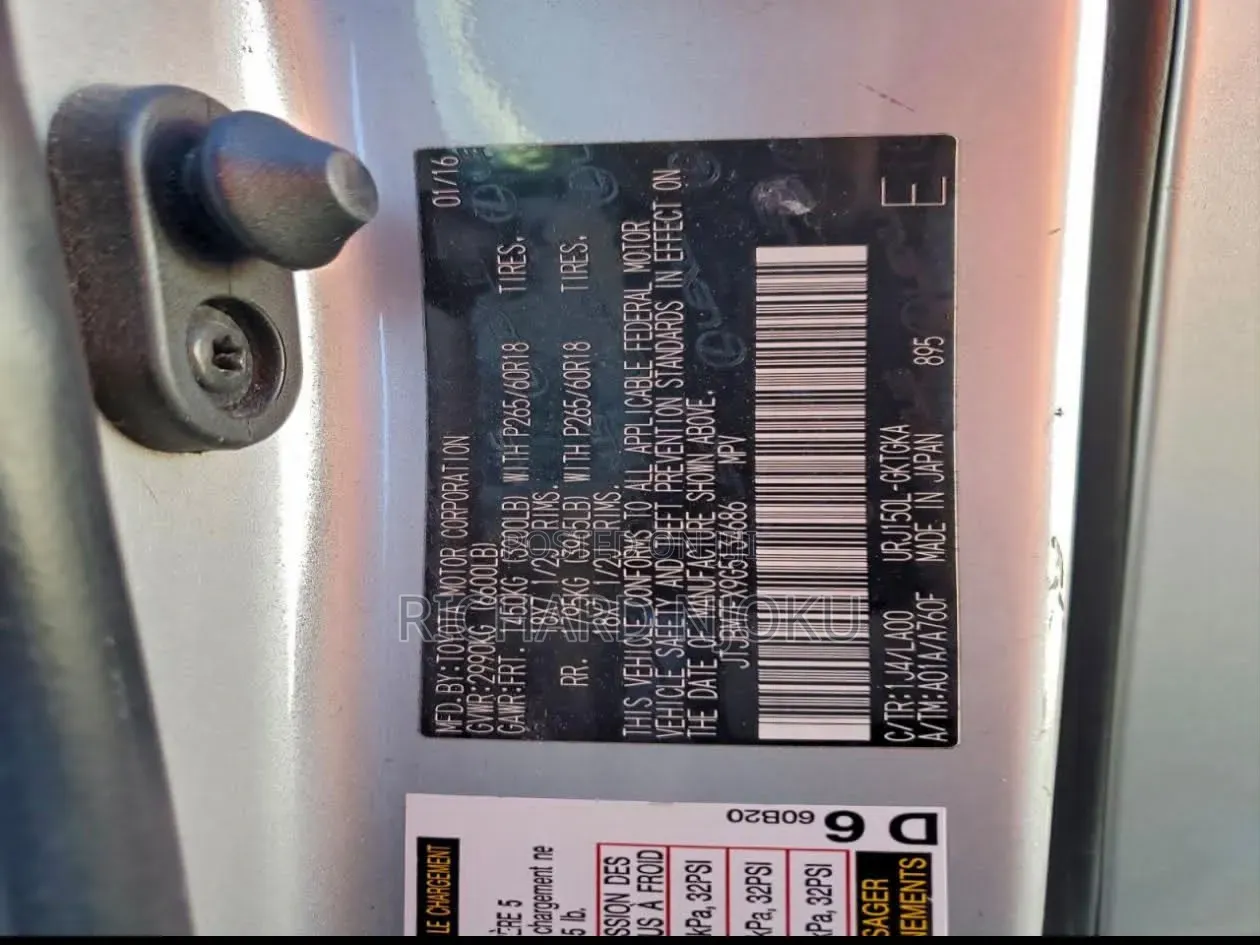Lexus GX 2016 Silver