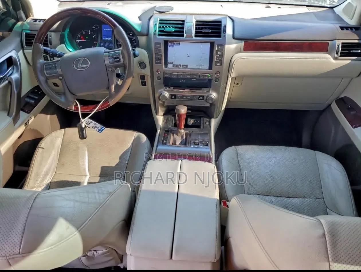 Lexus GX 2016 Silver