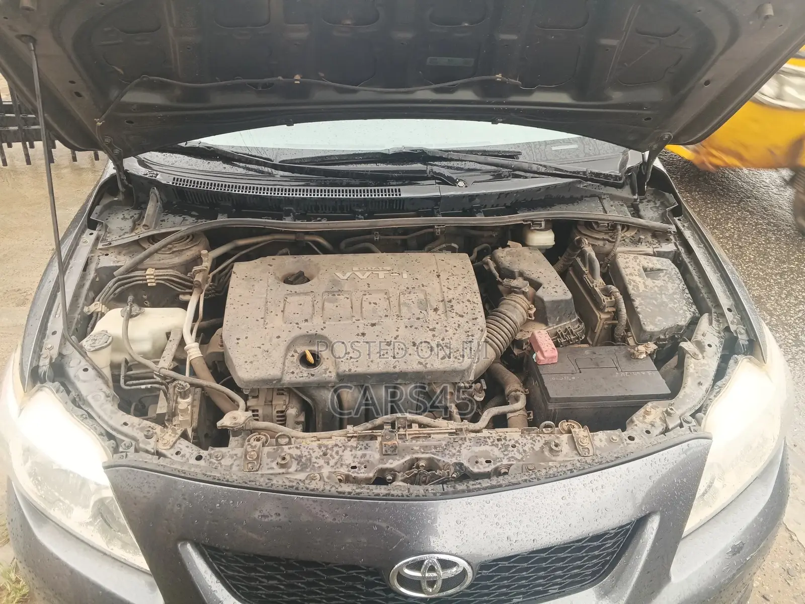 Toyota Corolla 2010 Gray