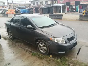 Toyota Corolla 2010 Gray