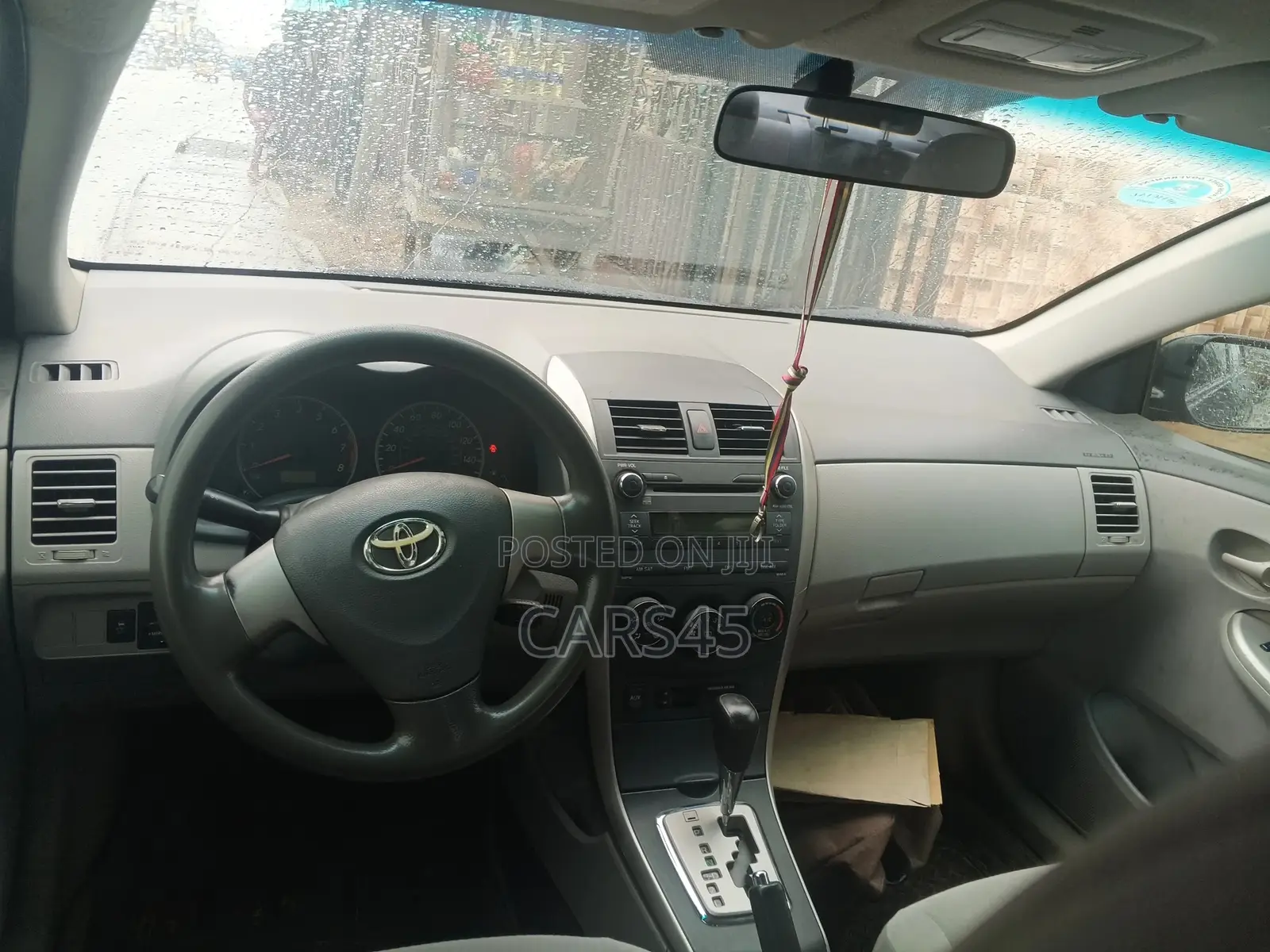 Toyota Corolla 2010 Gray