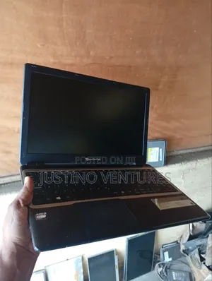 Laptop Packard Bell EasyNote TE69 4GB AMD A4 HDD 320GB