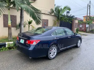 Lexus ES 350 2010 Blue