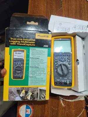 FLUKE 299 True-RMS Digital Multimeter With Built-in Thermome