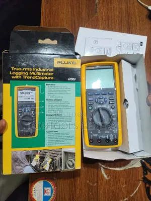 FLUKE 299 True-RMS Digital Multimeter With Built-in Thermome