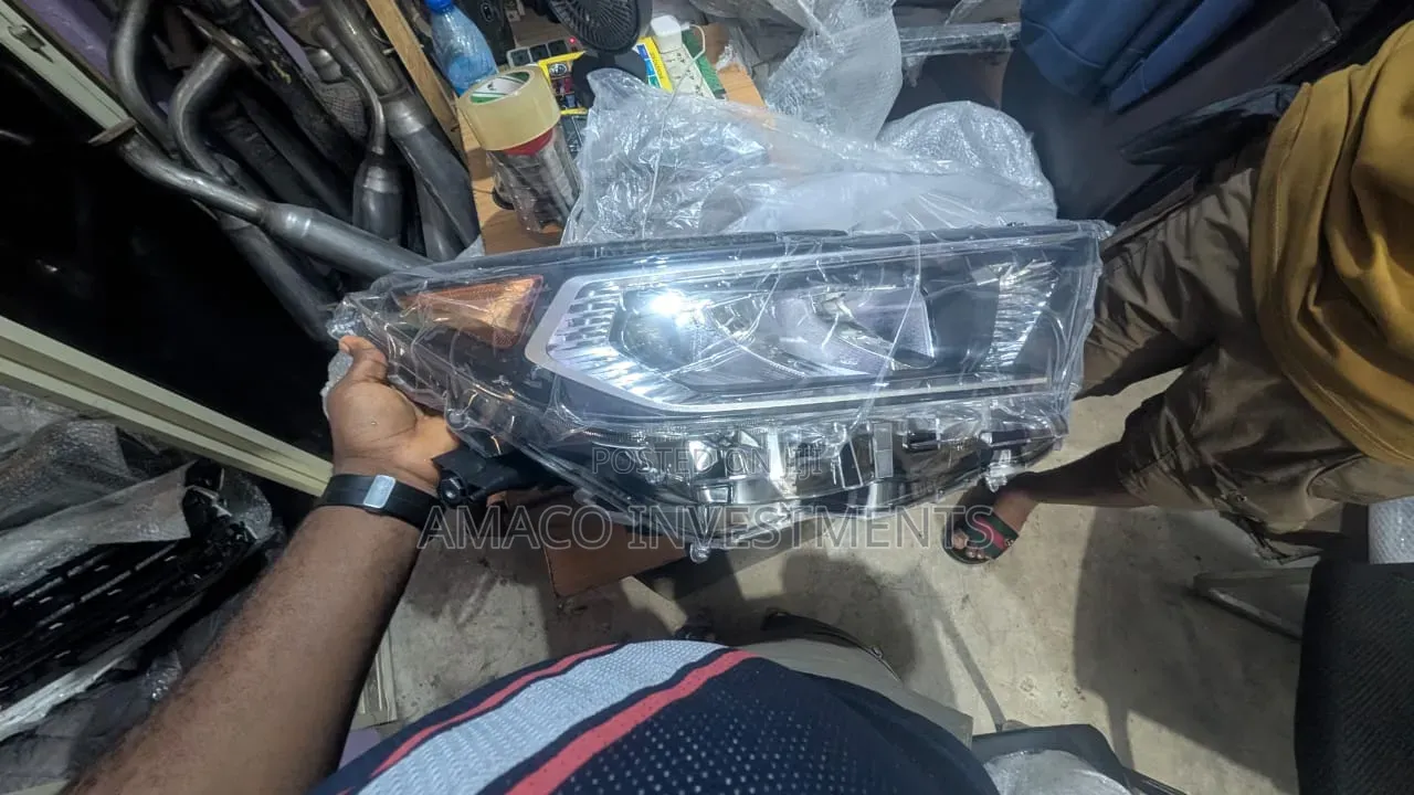 Head Lamp Rav 4 2020