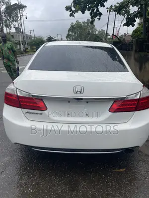 Honda Accord EX 4dr Sedan FWD (2.4L 4cyl 2A) 2013 White
