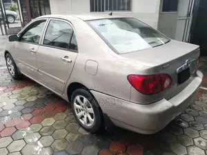 Toyota Corolla 2003 Gold