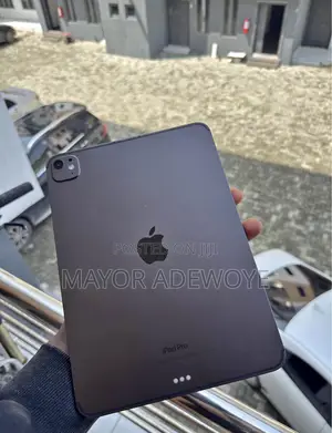 New Apple iPad Pro 256 GB Black