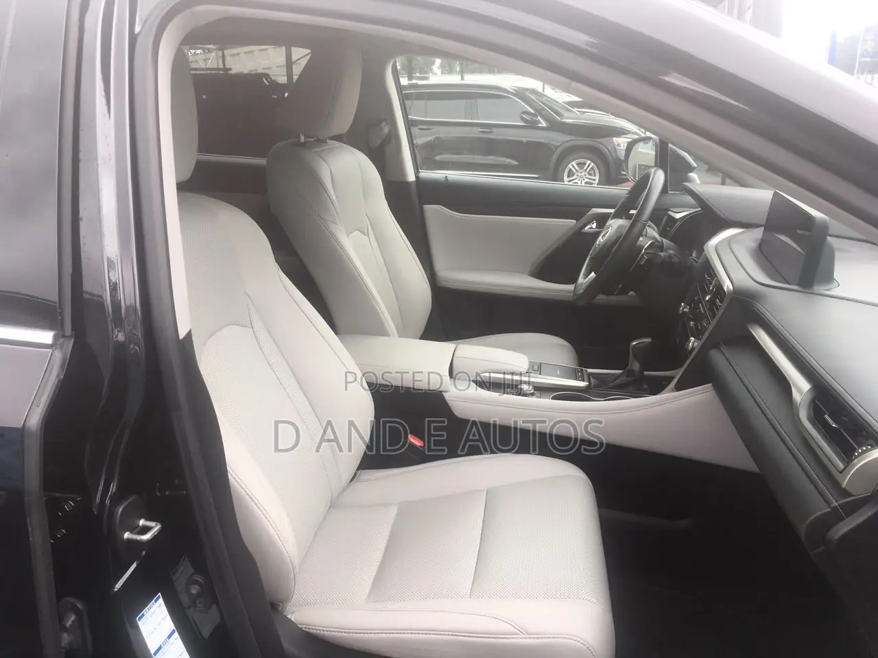 Lexus RX 2022 Black