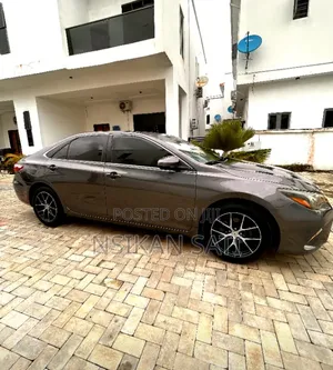 Toyota Camry 2015