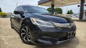 Honda Accord Touring V6 4dr Sedan FWD (3.5L 6cyl 6A) 2017 Black