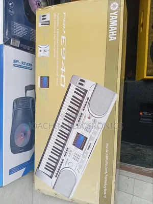 Yamaha Keyboard 5 Upstairs 61keys Bitch Bend and Modulation