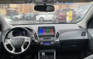 Hyundai Tucson 2010 Black
