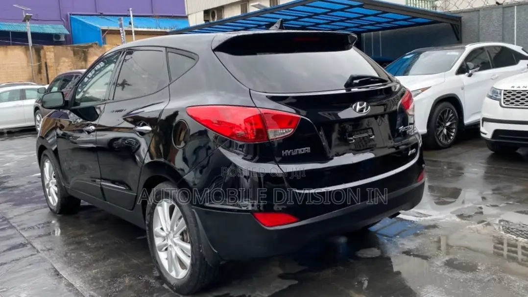 Hyundai Tucson 2010 Black