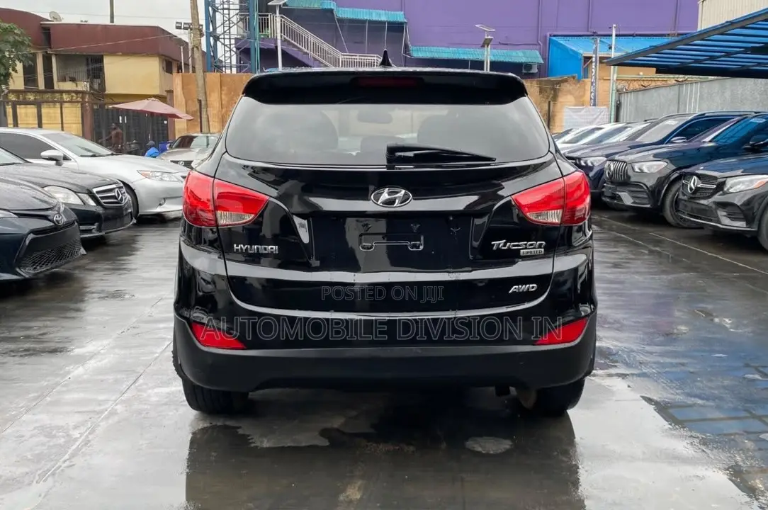 Hyundai Tucson 2010 Black