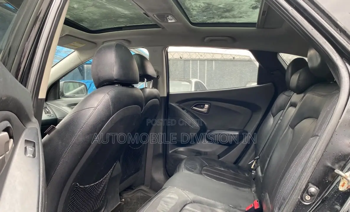 Hyundai Tucson 2010 Black