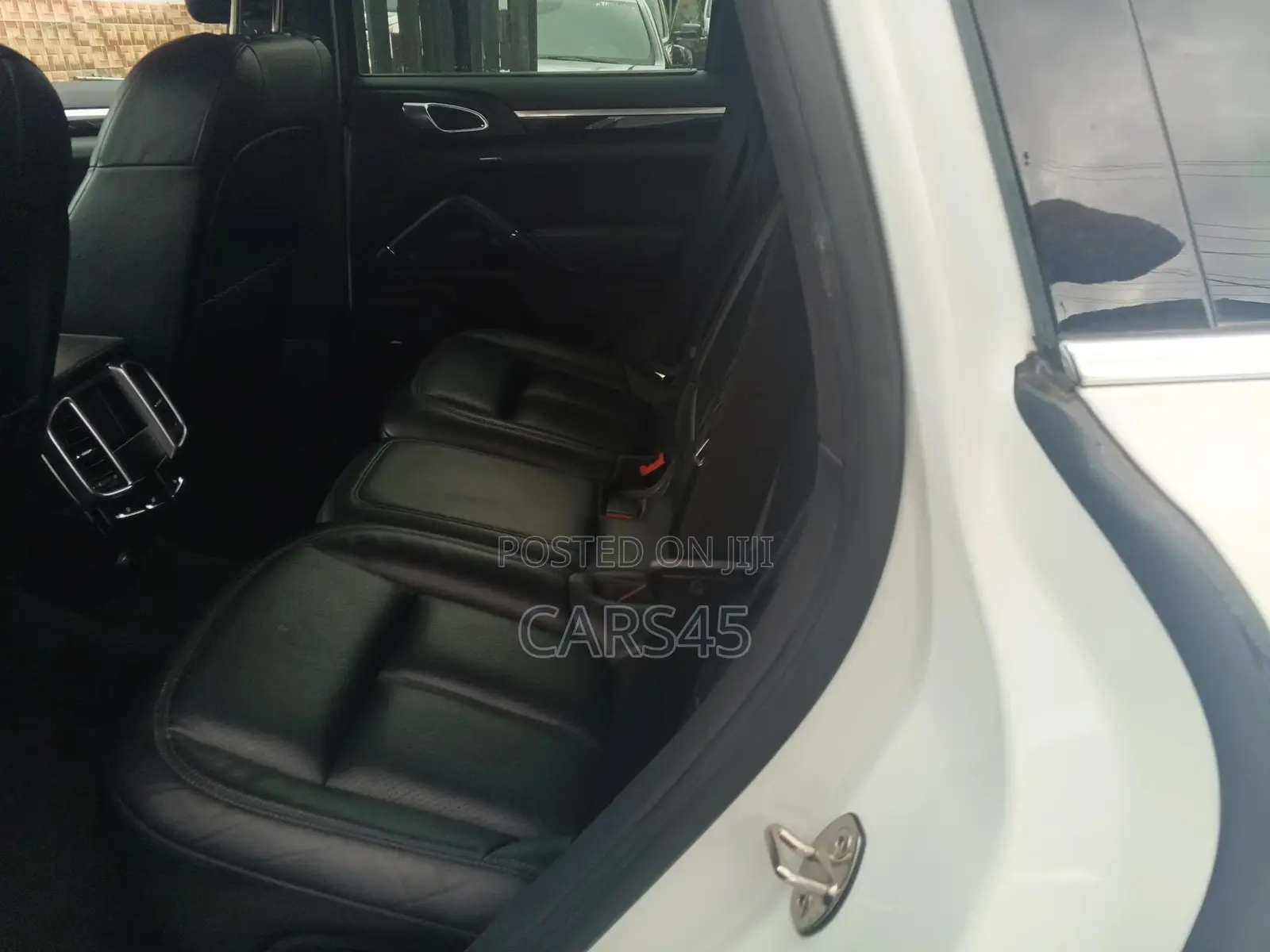Porsche Cayenne 2015 White