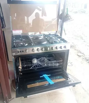 New Maxi Standing Cooker 6 Burners ( 4 by 2 ) Automatic With Oven