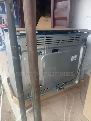 New Maxi Standing Cooker 6 Burners ( 4 by 2 ) Automatic With Oven