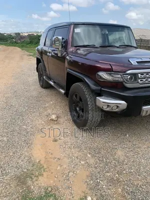 Toyota FJ Cruiser Base 4x4 2010 Red