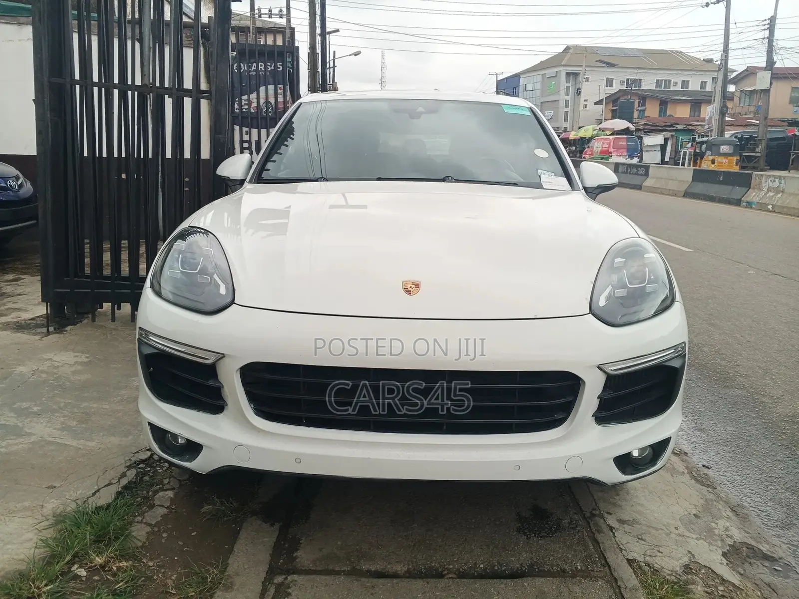 Porsche Cayenne 2015 White