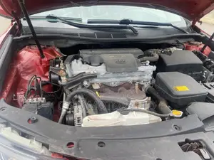Toyota Camry SE 4dr Sedan (2.5L 4cyl 6A) 2013 Red