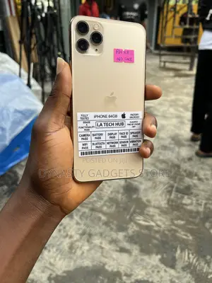 Apple iPhone 11 Pro Max 64 GB Gold