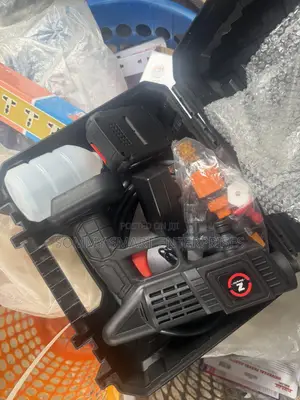 Portable High-Pressure Car Washer (Rechargeable Pressure Washer Kit).