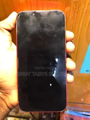 Apple iPhone 13 128 GB Red