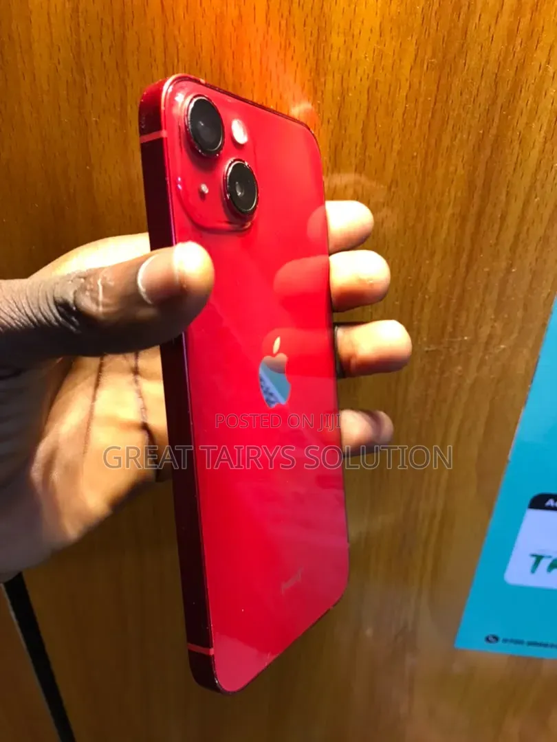 Apple iPhone 13 128 GB Red