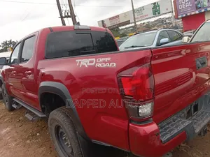 Toyota Tacoma 2020 Red