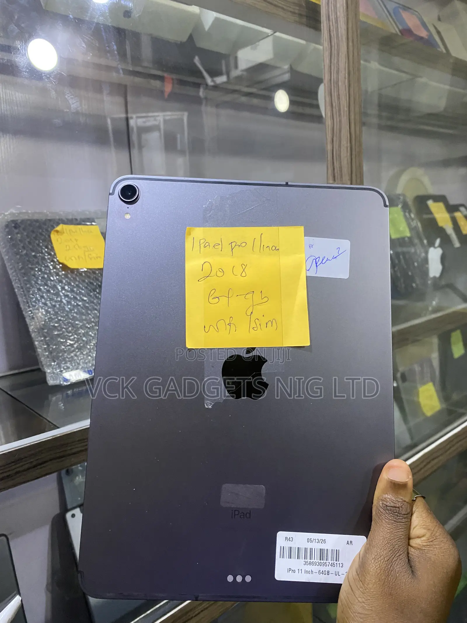 Apple iPad Pro 11 (2018) 64 GB Gray