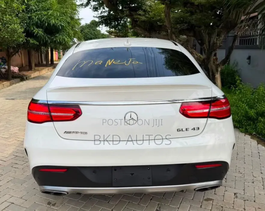 Mercedes-Benz GLE-Class 2017 White