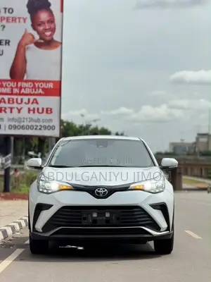 Toyota C-HR 2025 White
