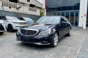 Mercedes-Benz E350 Base 4Matic Sedan AWD (3.5L 6cyl 7A) 2014 Black