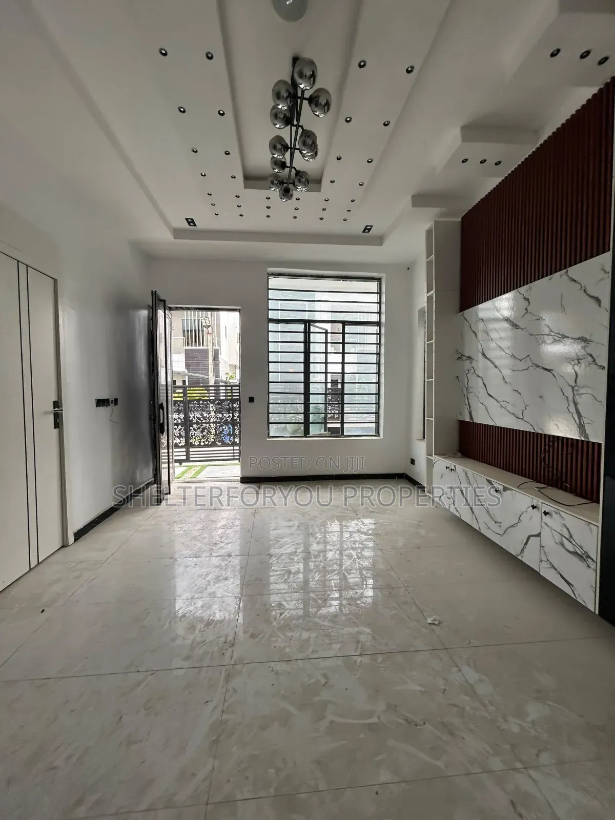 4bdrm Duplex in Off Lekki-Epe Expressway for rent