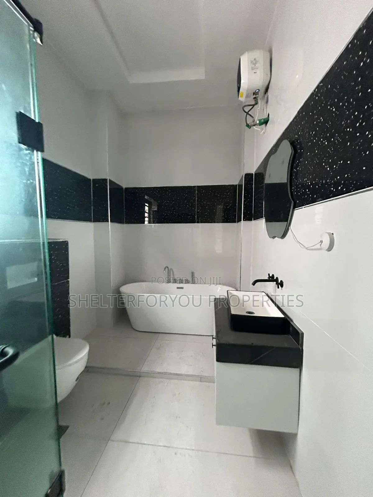 4bdrm Duplex in Off Lekki-Epe Expressway for rent