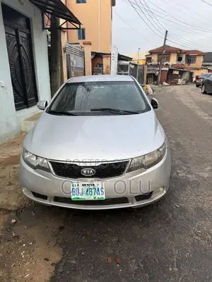 Kia Cerato 2012 Silver