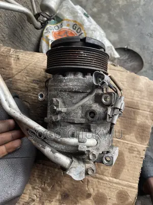AC Compressor Land Cruiser 2010