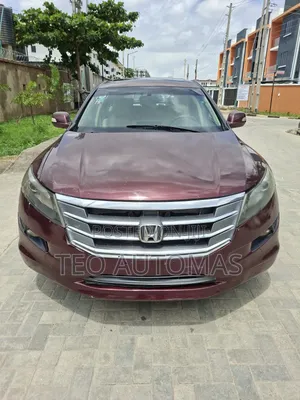 Honda Crosstour 3.5 AWD 2012 Maroon