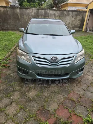Toyota Camry 2010 Green