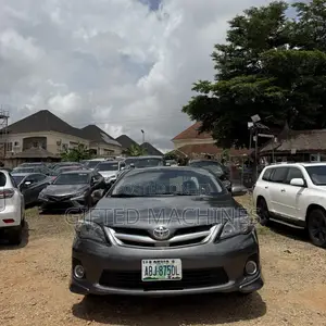 Toyota Corolla 2012 Gray