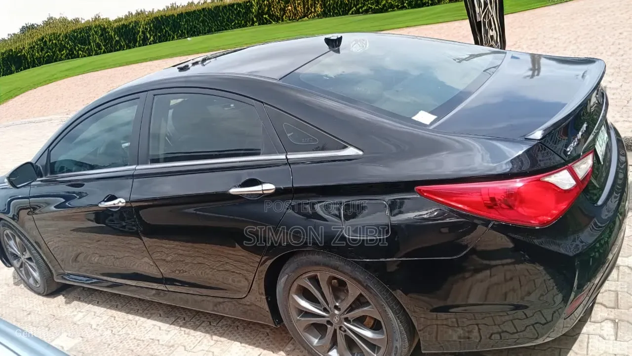 Hyundai Sonata 2012 Black